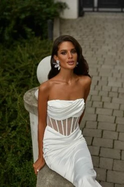 Yvonne Dress -Alamour The Label Shop 111 335c5029 7313 43ae a930 d31f53fcf775