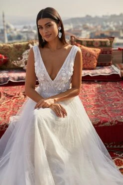 Aiyla Gown -Alamour The Label Shop 13 d88cb453 4b56 43c2 885b 67665b7a9e72