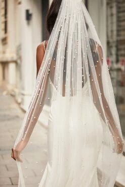 Pearl Veil