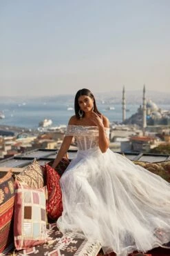 Sibeli Gown -Alamour The Label Shop 18 2111d91e 4a4e 4a8f 9d5b 01d10072d4d2