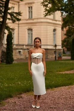 Yvonne Dress -Alamour The Label Shop 1 18c24c3a e19f 4dc2 bffd 1d1c755b2843