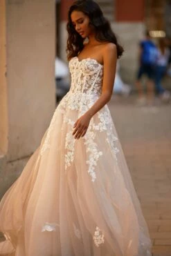 Marisel Gown -Alamour The Label Shop 24 4ccf7f23 6ce3 4768 bc2a 7c4a4ef5b47e