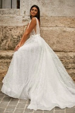 Elmas Gown -Alamour The Label Shop 27 a1bb71b2 9ba0 4708 8acf af1725e16a0c