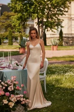 Grace - Champagne 10 Grace - Champagne -Alamour The Label Shop 2 6f2ef8f8 1e9c 46a0 a4dc 44a4436aafc2