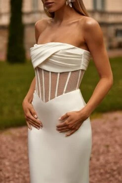 Yvonne Dress -Alamour The Label Shop 4 70cc1d4f 844e 478c 9970 3461e3658fa7