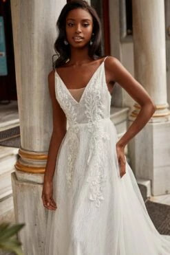 Karla Gown -Alamour The Label Shop 57 c2d73403 f401 4f52 adec e6e023e36533