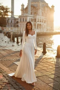 Lale Gown -Alamour The Label Shop 5 cd12b8c7 ee9e 478d a1c8 a81e4a0e16ac