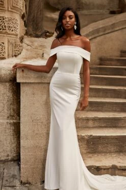 Crystal Gown -Alamour The Label Shop 6 94f2f44d 676a 4673 a5a9 17de1ad937c0