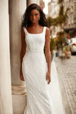 Cyndi - White 8 Cyndi - White -Alamour The Label Shop 85 57d14f75 c046 4f91 9773 794c337d8c1a