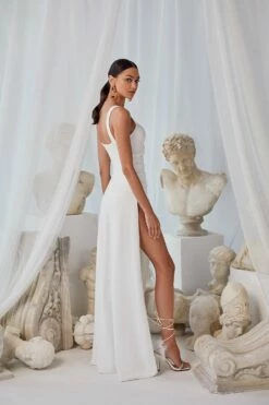 Laria - White 11 Laria - White -Alamour The Label Shop 8 1600x 460a985a 56b4 4334 9974 4c8b56dad474